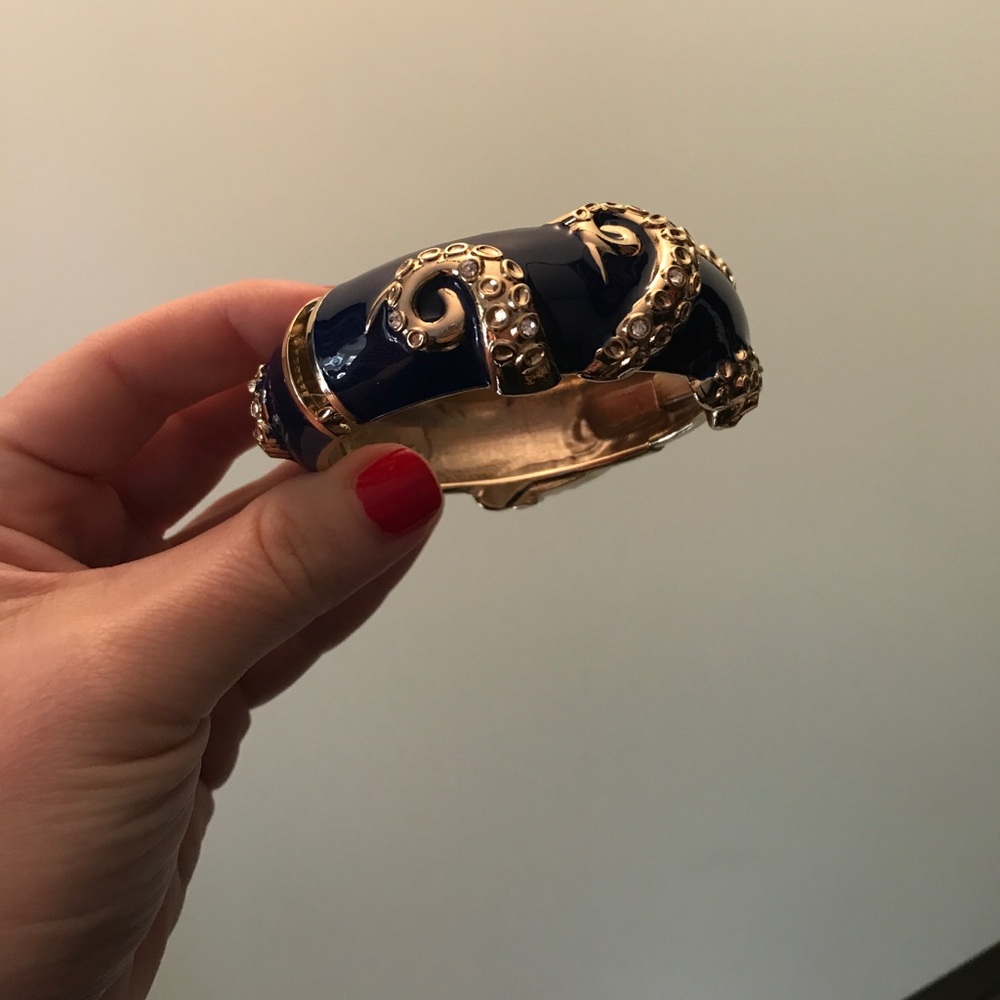 Octopus bracelet